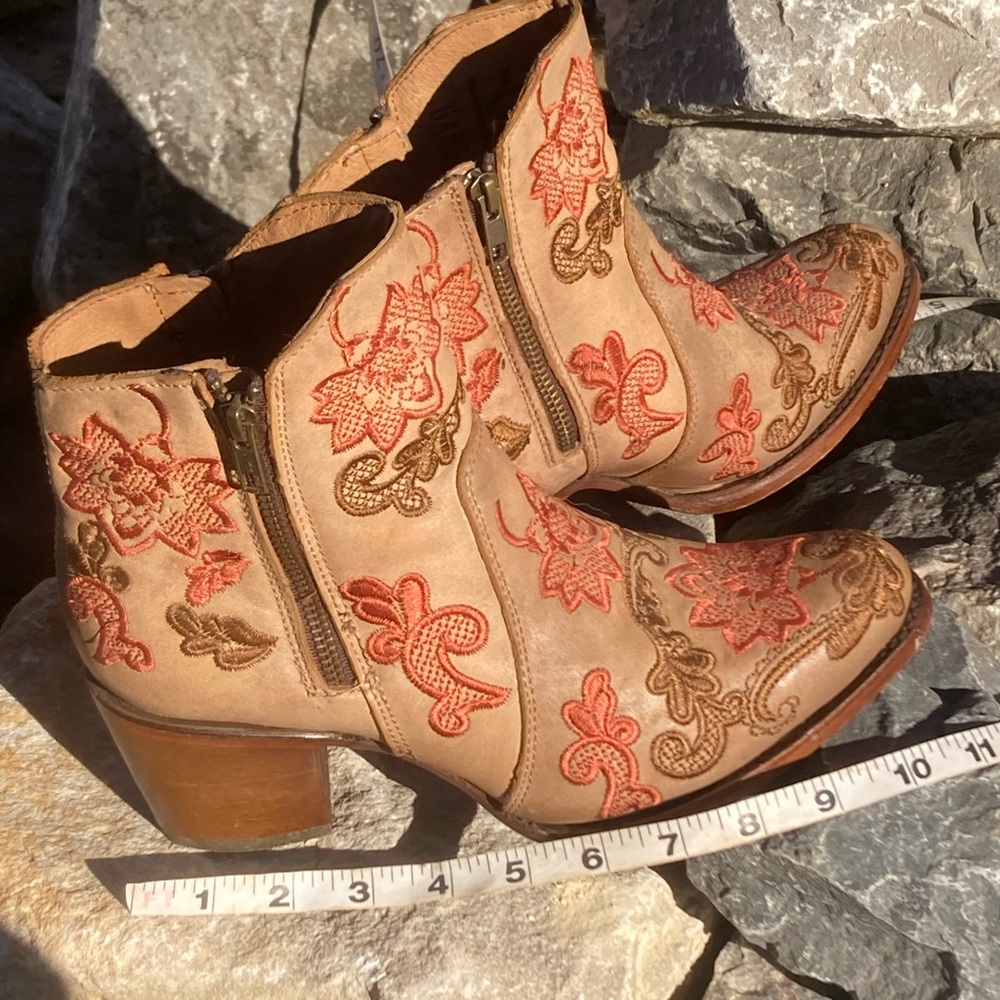 Corral Tan and Red Ankle Boots with Floral Embroidery